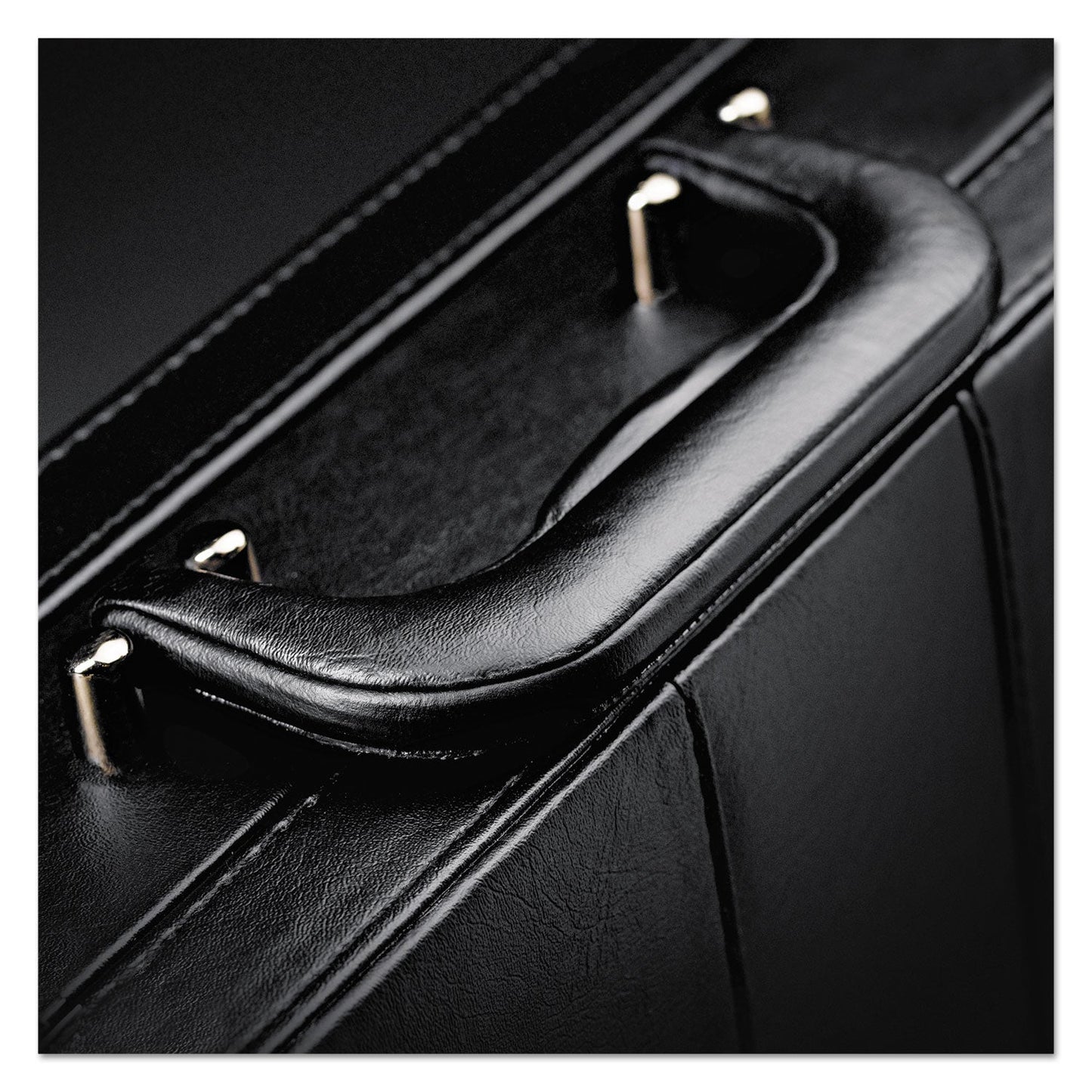 Solo Classic Attache, Vinyl, 12.5 x 4 x 17.5, Black
