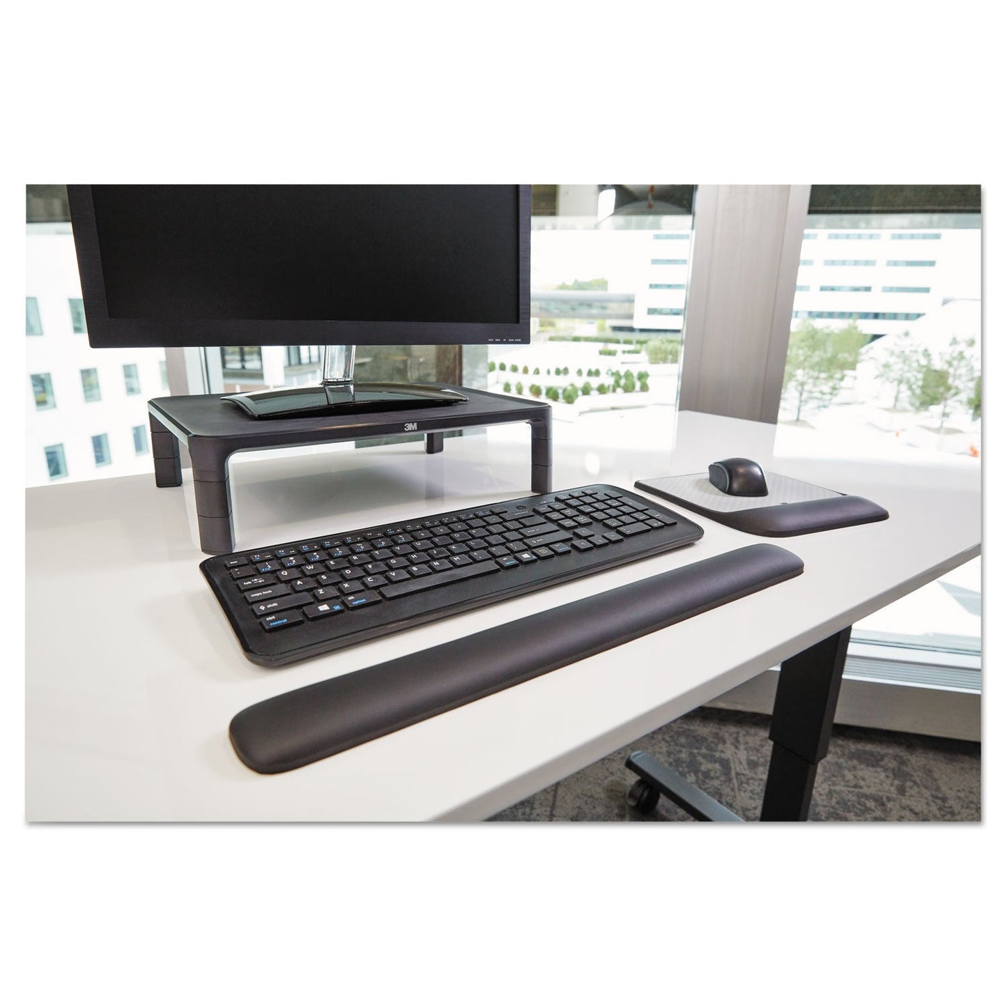 3M Mouse Pad with Precise Mousing Surface and Gel Wrist Rest, 8.5 x 9, Gray/Black