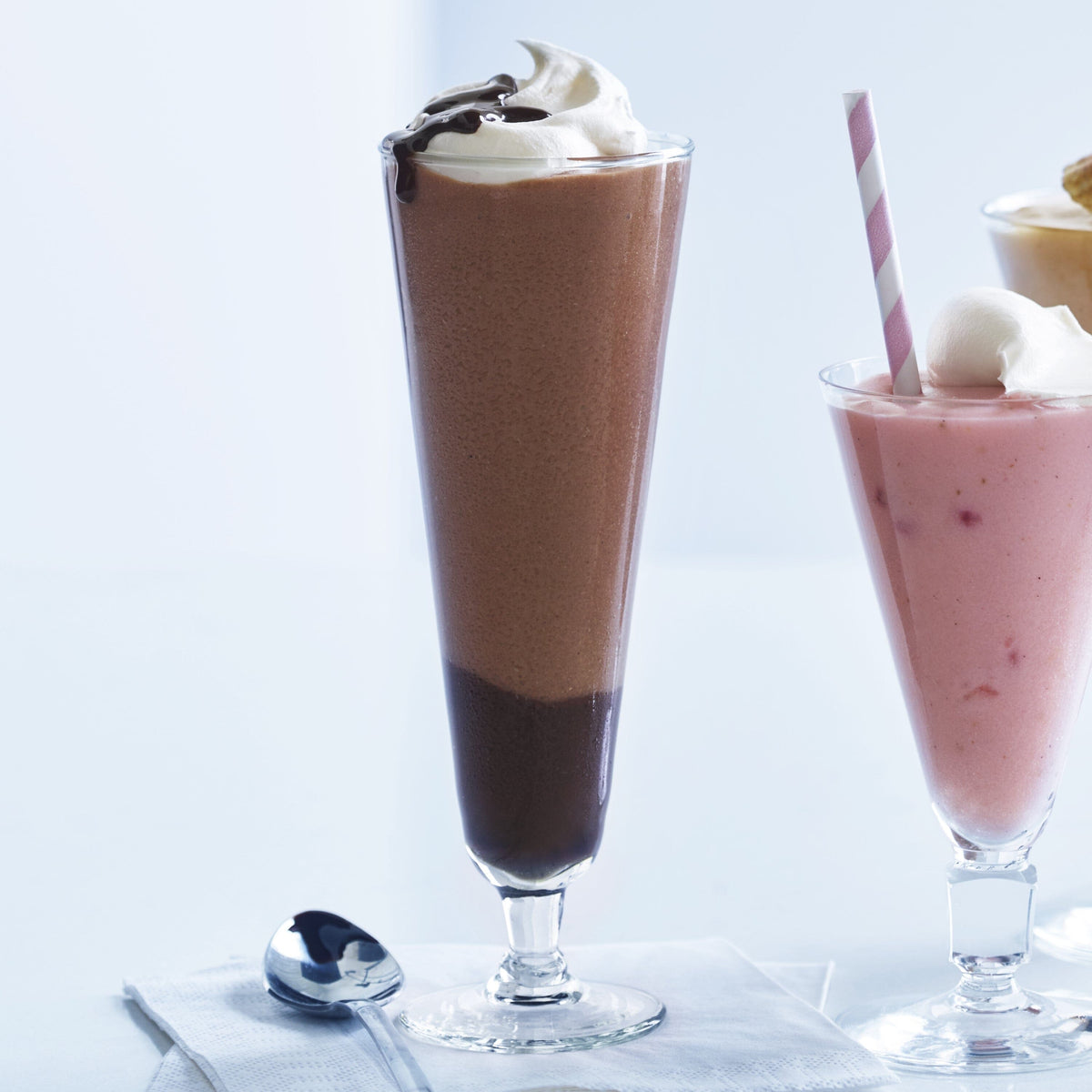 Ghirardelli Frozen Hot Cocoa Frappe Mix 3lb Can
