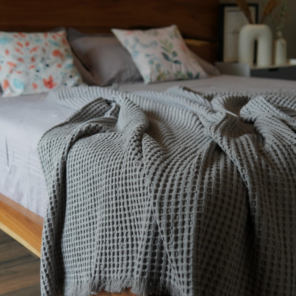 The Fine Living Co. 100% Cotton Waffle Weave Throw Blanket   Lightweight Soft and Breathable Throw Blanket for All Season  Skin Friendly Blanket for Couch Bed Sofa  50”x60” inches Mineral Gray