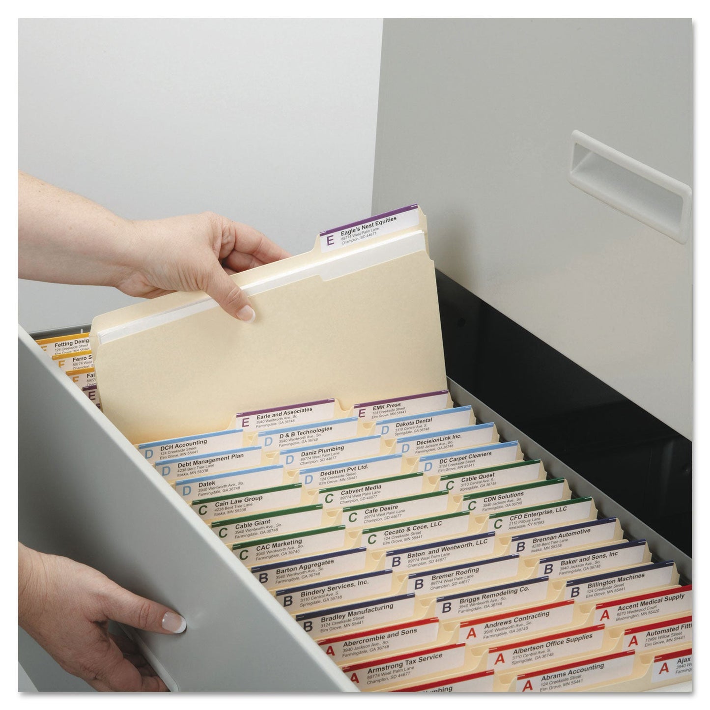 Smead Manila File Folders, 1/3-Cut Tabs: Assorted, Legal Size, 0.75" Expansion, Manila, 100/Box