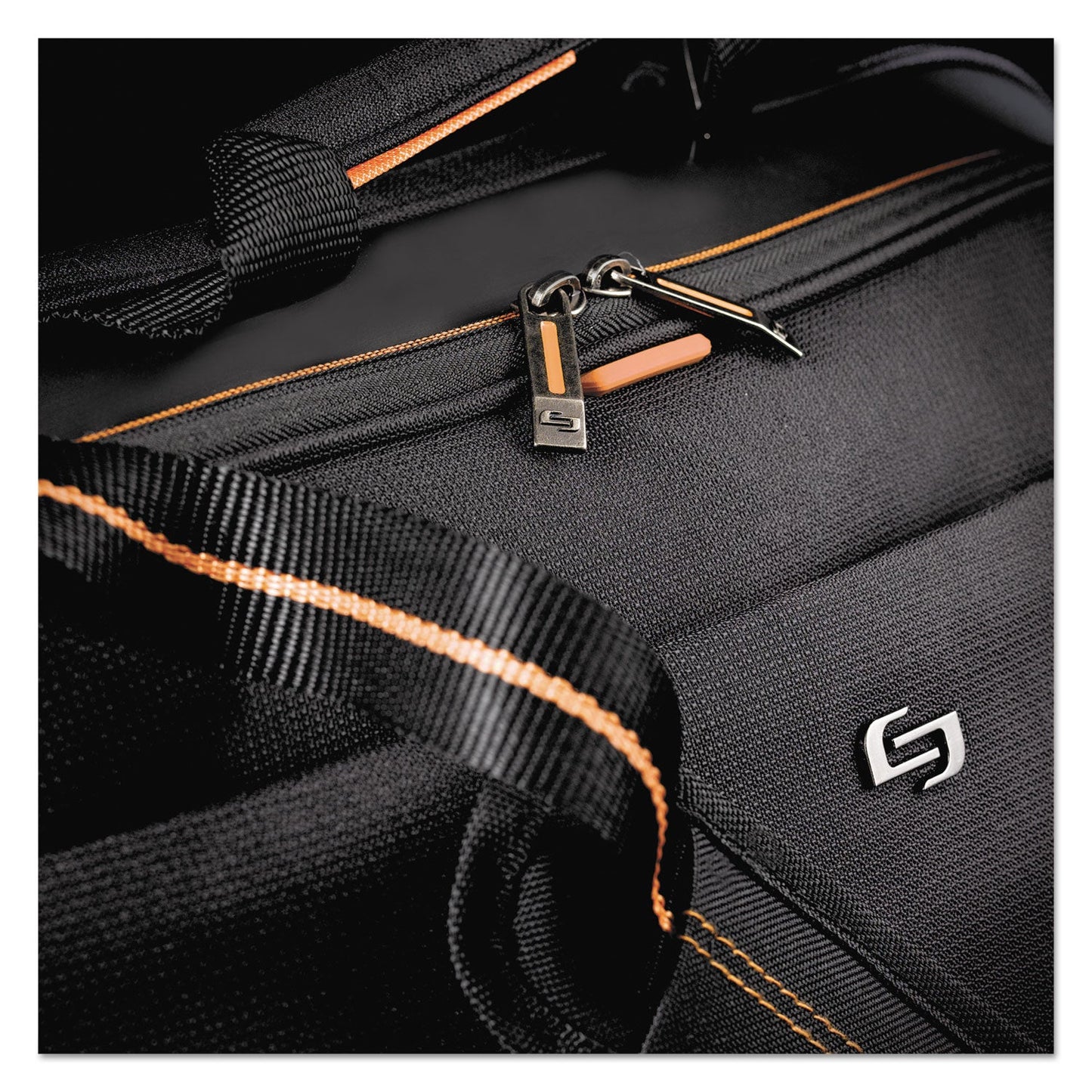 Solo Urban Ultra Multicase, Fits Devices Up to 17.3", Polyester, 17 x 4 x 12.25, Black