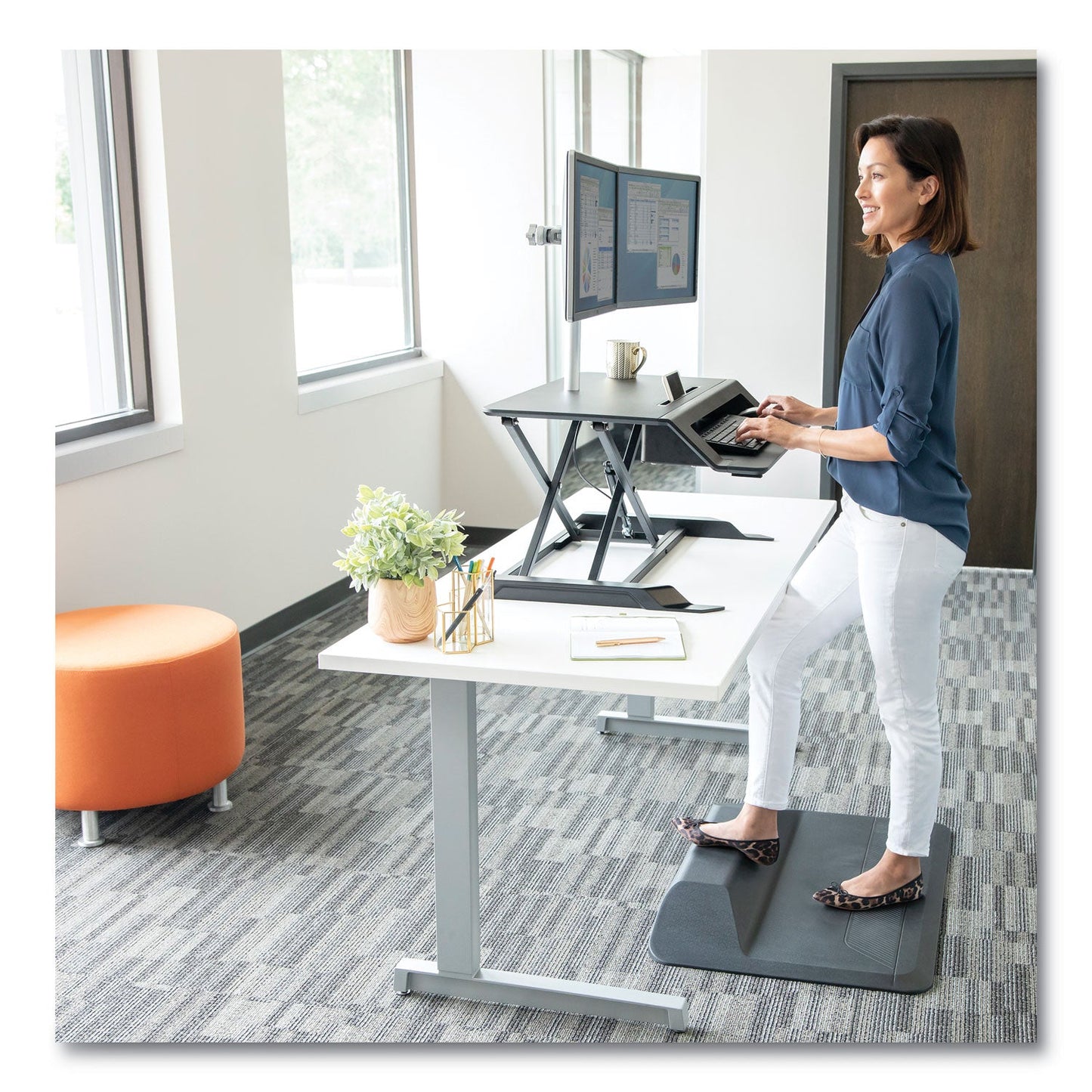 Fellowes Lotus LT Sit-Stand Workstation, 34.38" x 28.38" x 7.62", Black