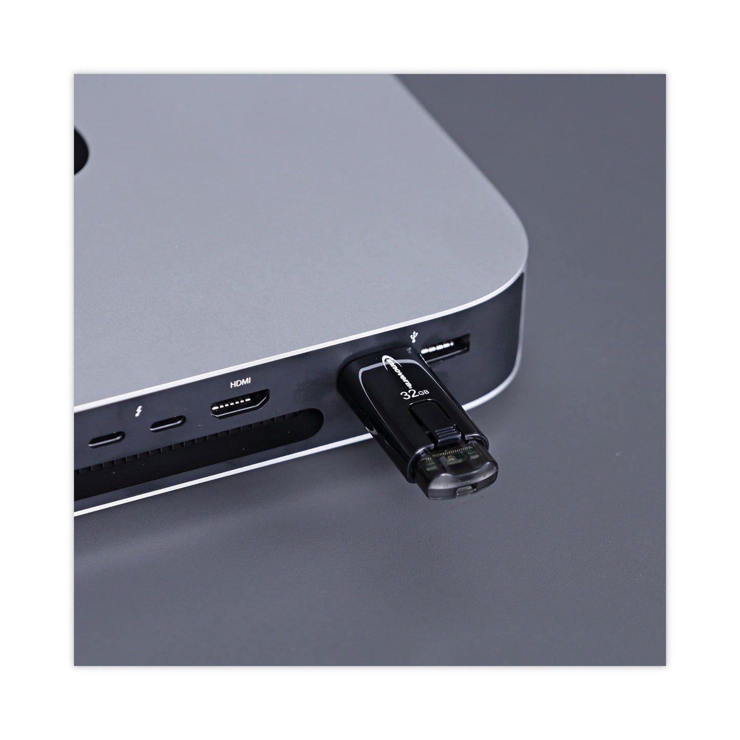 Innovera USB 3.0 Flash Drive, 32 GB