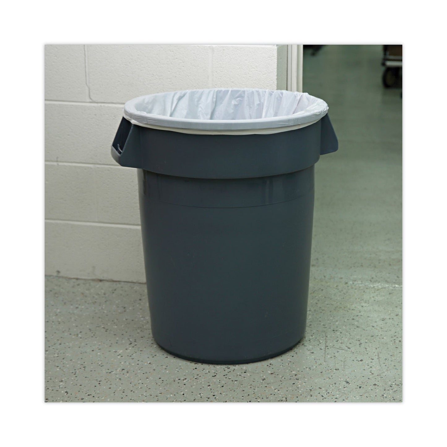 Boardwalk High-Density Can Liners, 33 gal, 14 microns, 33" x 38", Natural, 250/Carton