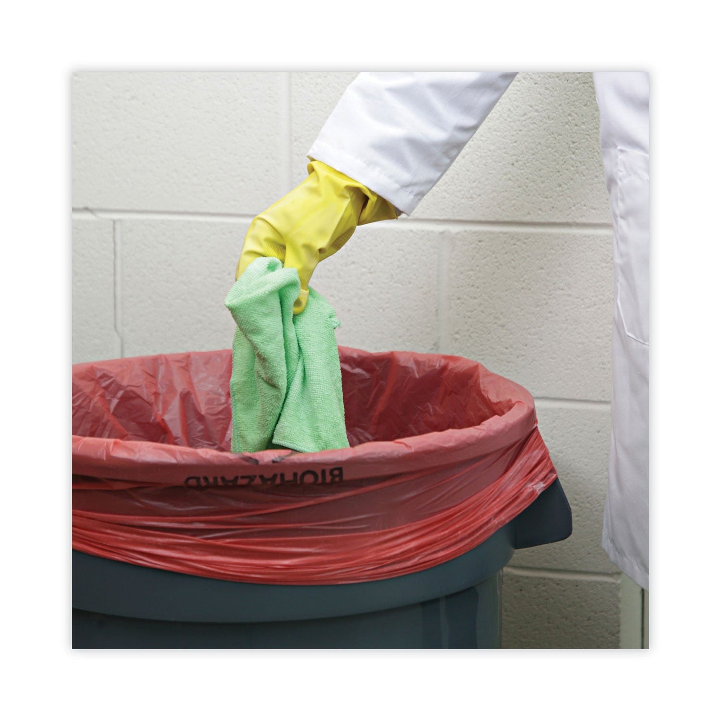 Boardwalk Linear Low Density Health Care Trash Can Liners, 45 gal, 1.3 mil, 40 x 46, Red, 100/Carton