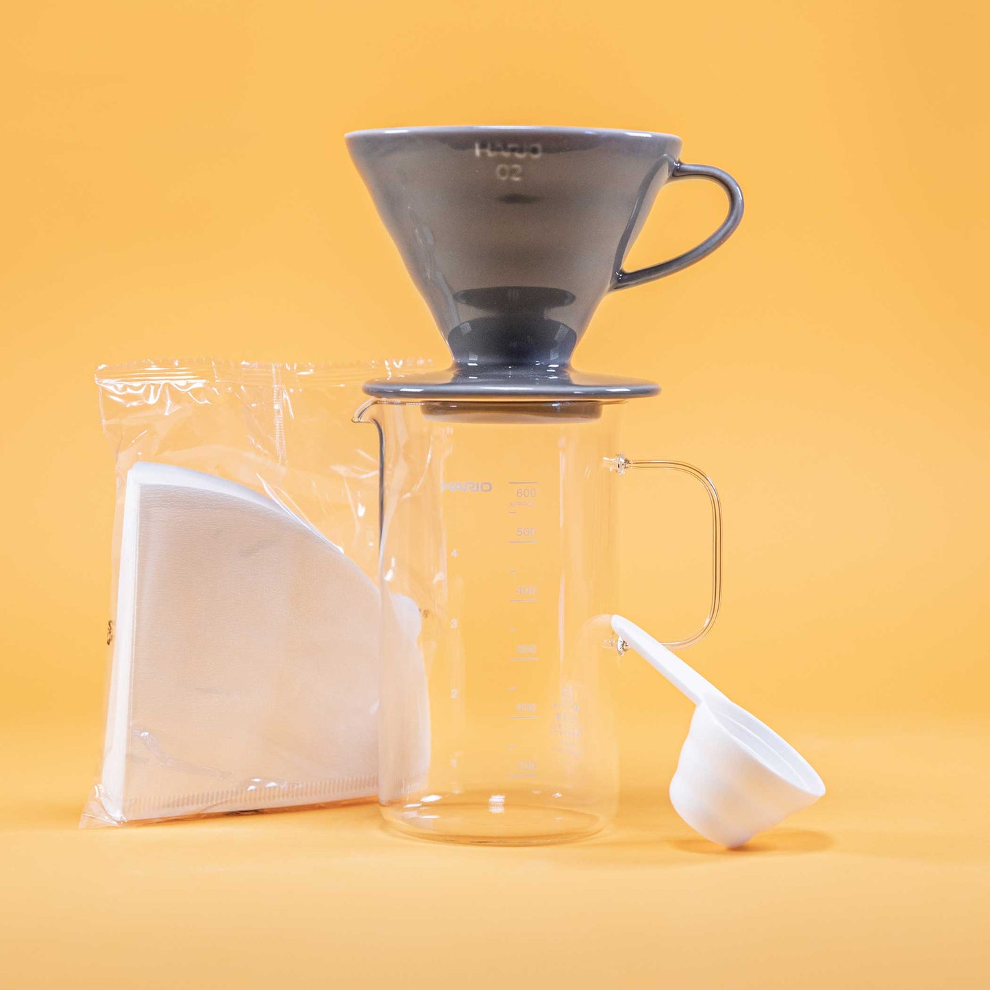 Hario Beaker Server and Ceramic V60 02 Dripper Coffee Set - Gray