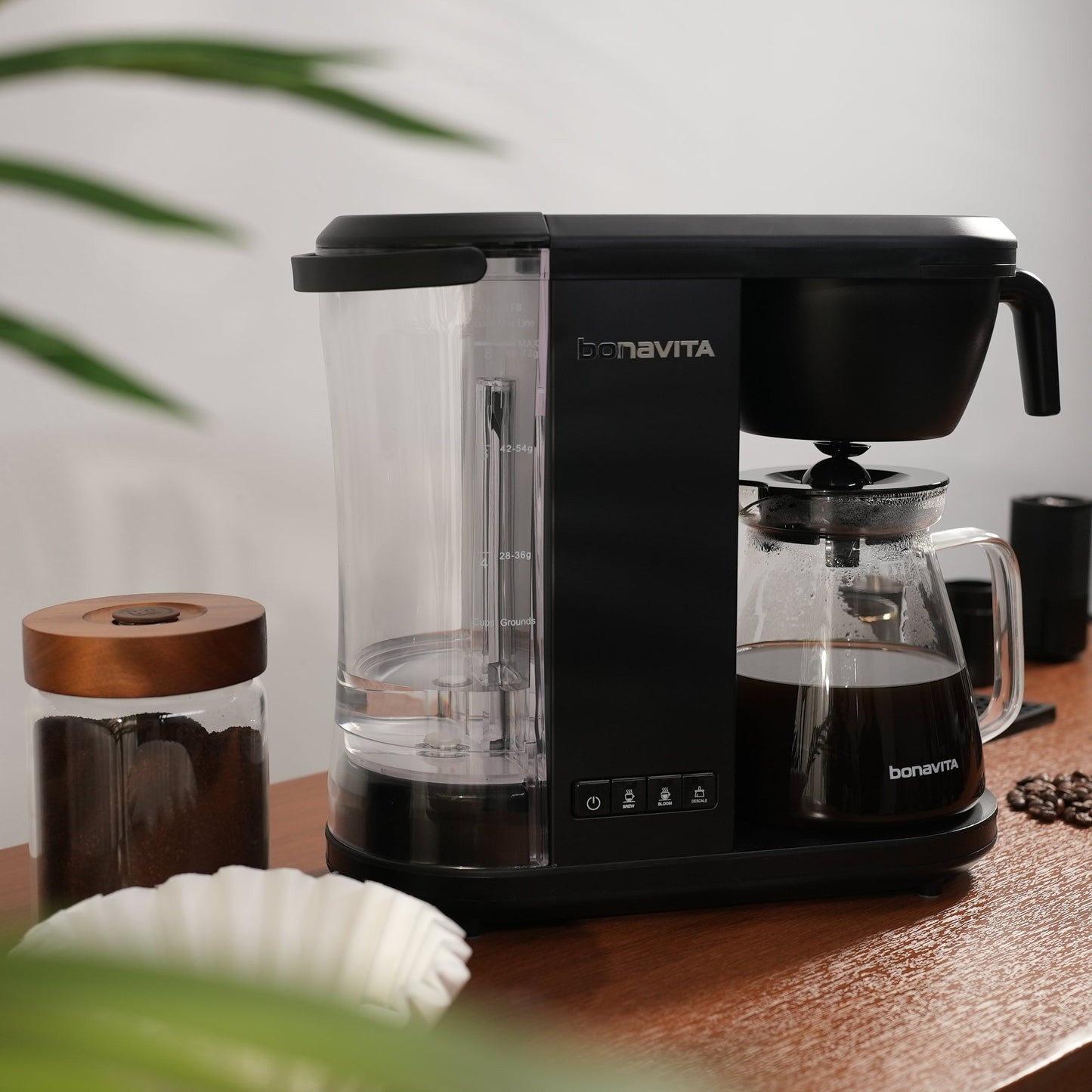 Enthusiast 8-Cup Drip Coffee Brewer with 1.3L Thermal or Glass Carafe