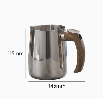 Thickened Milk Jugs For Latte, Cappuccino And Frothing Milk